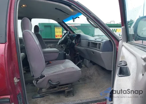 1995 Dodge Ram 1500 из США, поврежденный, VIN 3B7HF13Z0SM169517